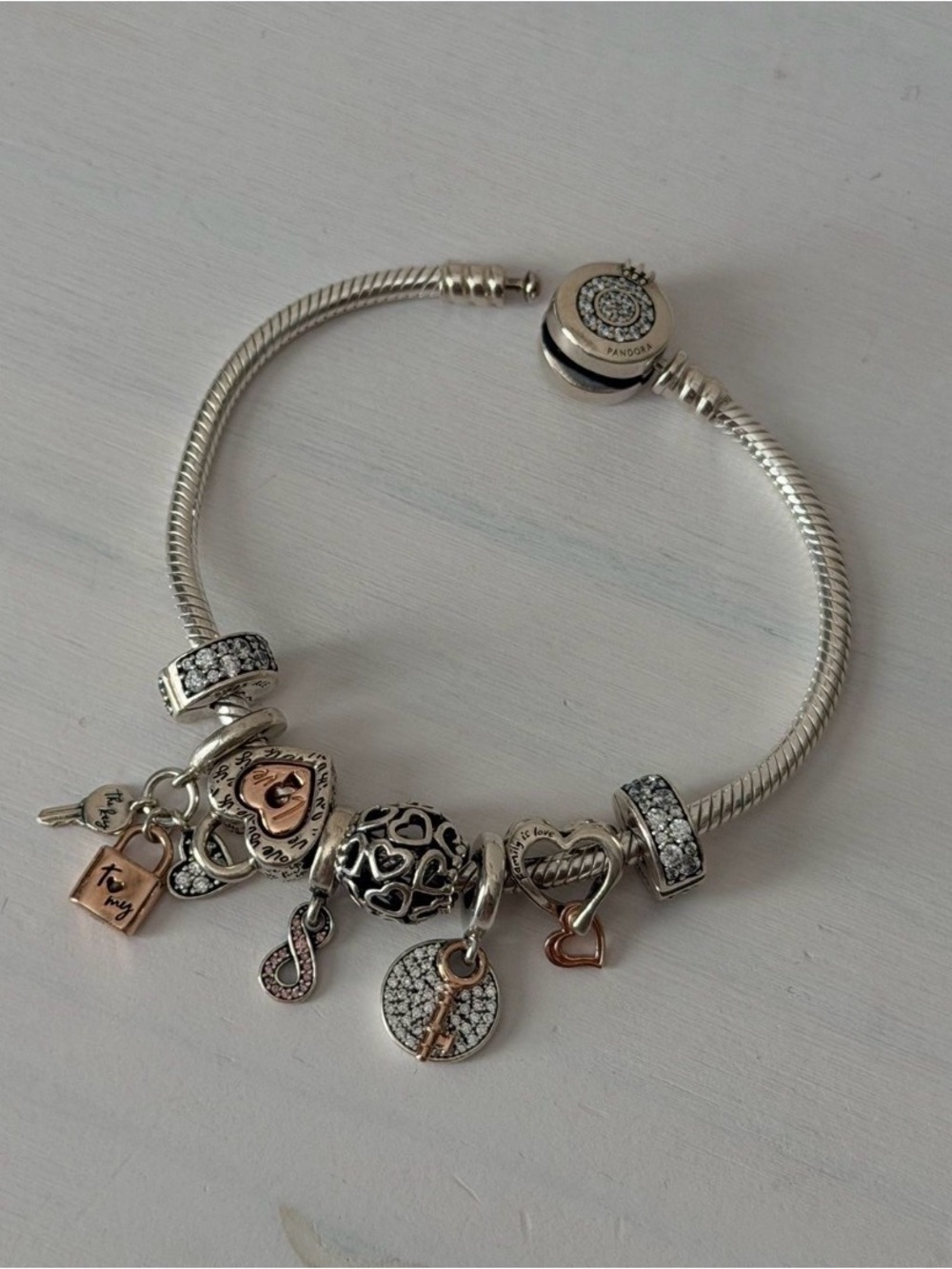 Pandora Charm Bracelet in 925 Sterling Silver w/ Charms